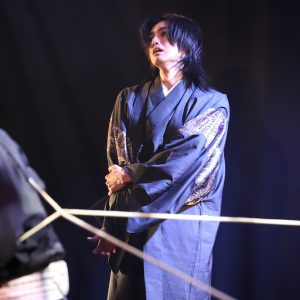 八大天狗が目の前に…！妖艶な世界観で魅せる舞台版「BLACK BIRD」ゲネプロレポ（画像51枚） イメージ画像