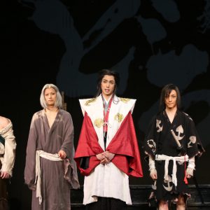鈴木拡樹、鳥肌モノの殺陣で“伝説”に。舞台『どろろ』舞台挨拶＆ゲネプロレポート イメージ画像
