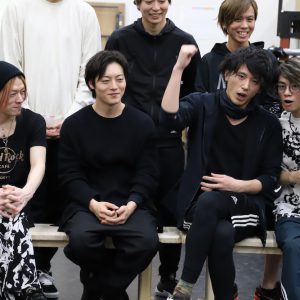 その日、舞台がライブ会場になる！「DYNAMIC CHORD the STAGE」公開稽古＆囲み取材レポ イメージ画像