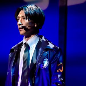 鈴木拡樹主演の舞台『サイコパス』が開幕　AIに支配された世界で「人間らしさ」は必要か イメージ画像
