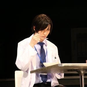 太田基裕のハルトが“相談員さん”の胸に刺さる！舞台『囚われのパルマ－失われた記憶－』ゲネプロレポート イメージ画像