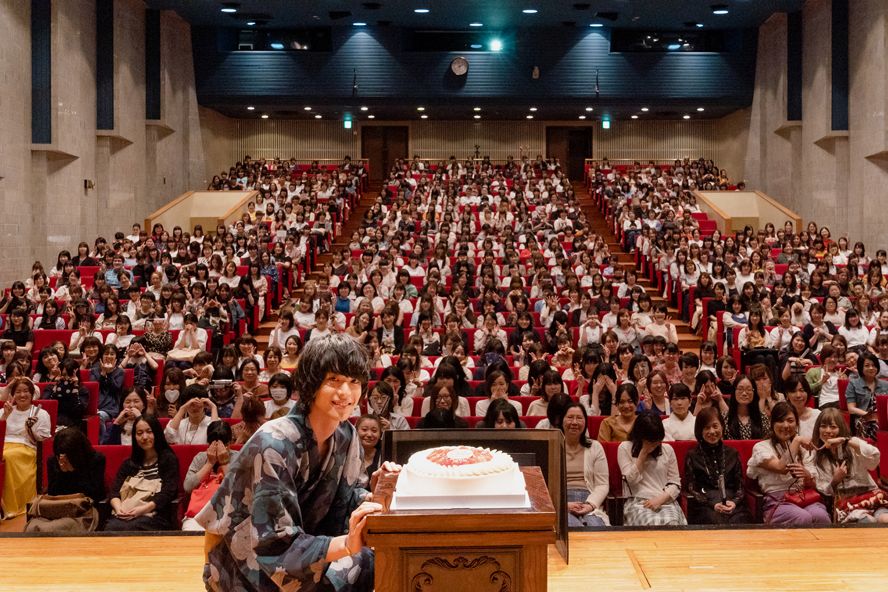 『コヒバニ』の黒羽麻璃央「スキルアップしたい」　26歳誕生日イベントでファンに直筆の手紙【公式レポ】 イメージ画像
