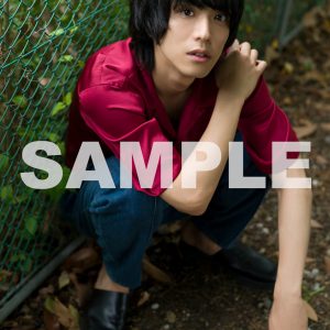 黒羽麻璃央がビーグルにメロメロ、「月刊TVガイド10月号」グラビア＆特典の生写真 イメージ画像