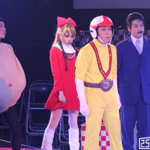 クレイジーすぎるLIVEミュージカル演劇『チャージマン研！』が開幕　細かいことは「気にするな！」 イメージ画像