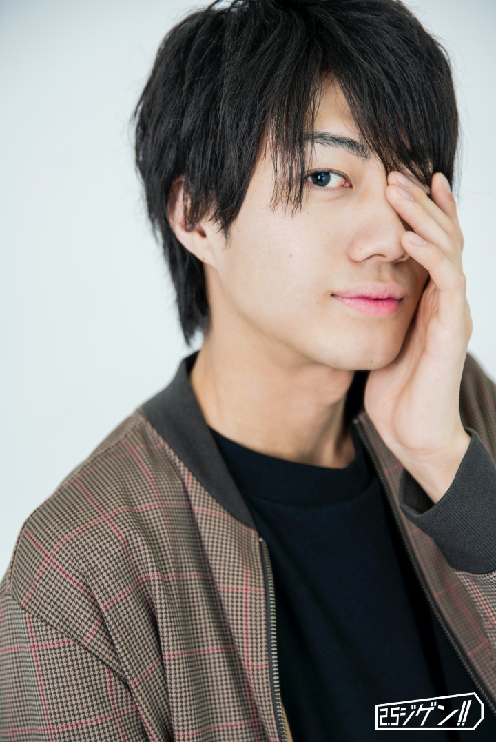 舞台「文豪とアルケミスト」坂口安吾役　186cmの美男・小坂涼太郎の素顔【#令和のイケメン名鑑】 イメージ画像