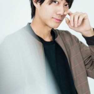 舞台「文豪とアルケミスト」坂口安吾役　186cmの美男・小坂涼太郎の素顔【#令和のイケメン名鑑】 イメージ画像