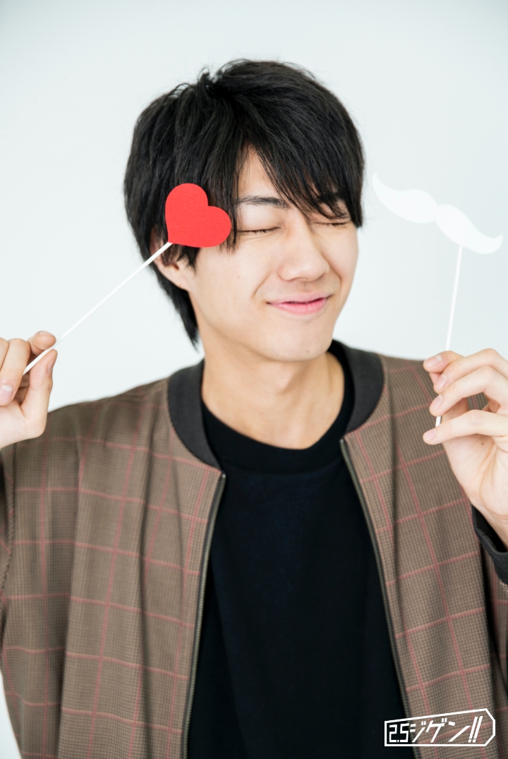 舞台「文豪とアルケミスト」坂口安吾役　186cmの美男・小坂涼太郎の素顔【#令和のイケメン名鑑】 イメージ画像