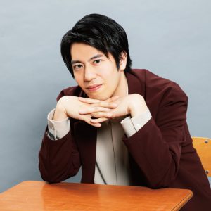 横田龍儀「笑顔を届けられるように」　PAT Companyによる『グッド・イブニング・スクール』開幕 イメージ画像