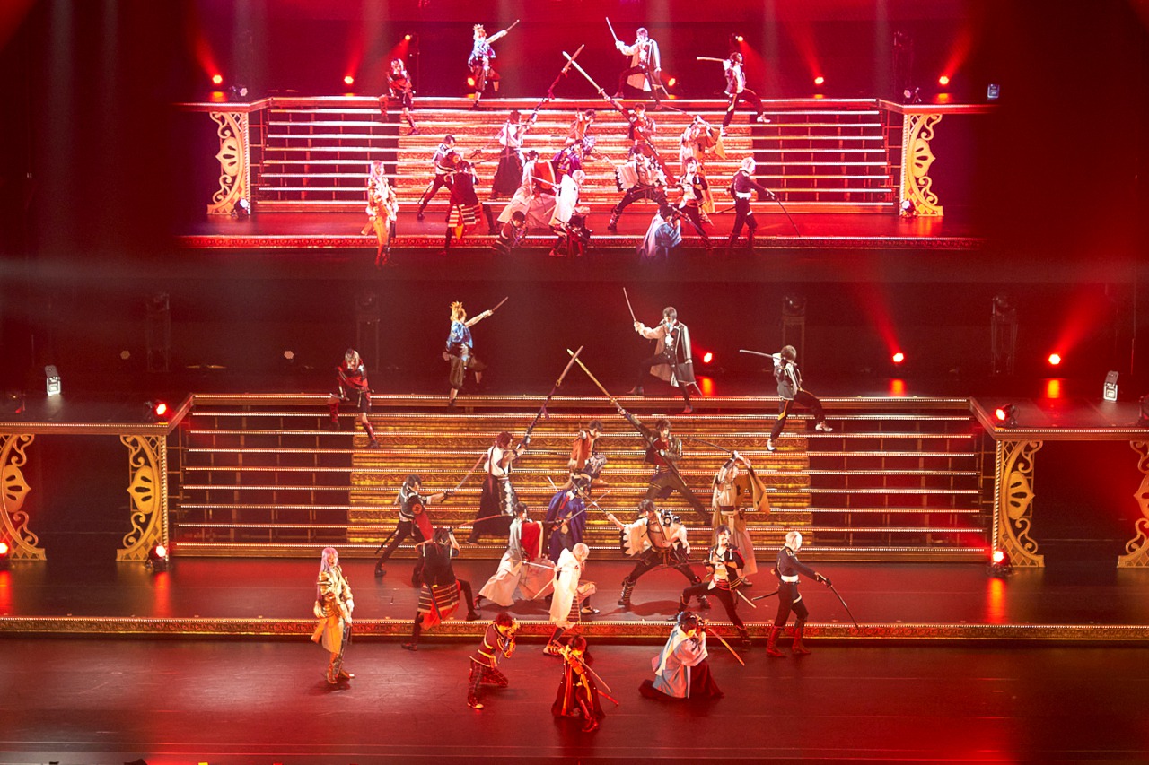 刀ミュ五周年を記念した「壽 乱舞音曲祭」が開幕、舞台写真を紹介 イメージ画像