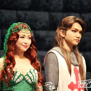 2021年の初笑い、豪華キャストによるミュージカル「モンティ・パイソンのSPAMALOT」本日開幕 イメージ画像
