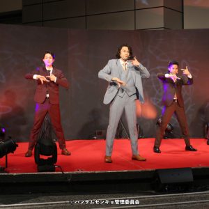 トーク、再現VTR、楽曲ライブ…ドラマ『ハンサムセンキョ』配信イベントレポ イメージ画像