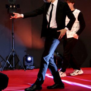 トーク、再現VTR、楽曲ライブ…ドラマ『ハンサムセンキョ』配信イベントレポ イメージ画像
