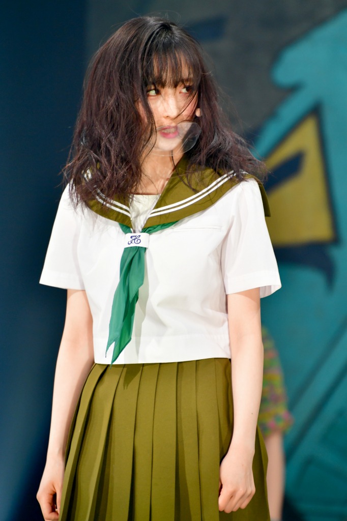 小栗有以の華麗な回し蹴り、舞台「マジムリ学園 蕾-RAI-」開幕　袂を分かつ3人の行く末は… イメージ画像