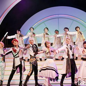 長江崚行が魅せる、3次元へと歩み出した『青山オペレッタ THE STAGE』ゲネプロレポート イメージ画像