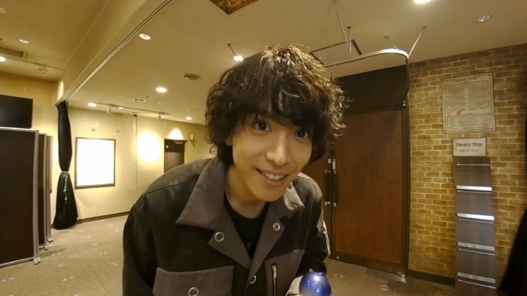 黒羽麻璃央・佐藤流司ら出演、VR専用演劇シリーズ第1弾「SPOOKY!!」場面写真が公開 イメージ画像
