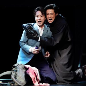 日本初演から10年、ミュージカル『スリル・ミー』が開幕　舞台写真＆コメントが到着 イメージ画像