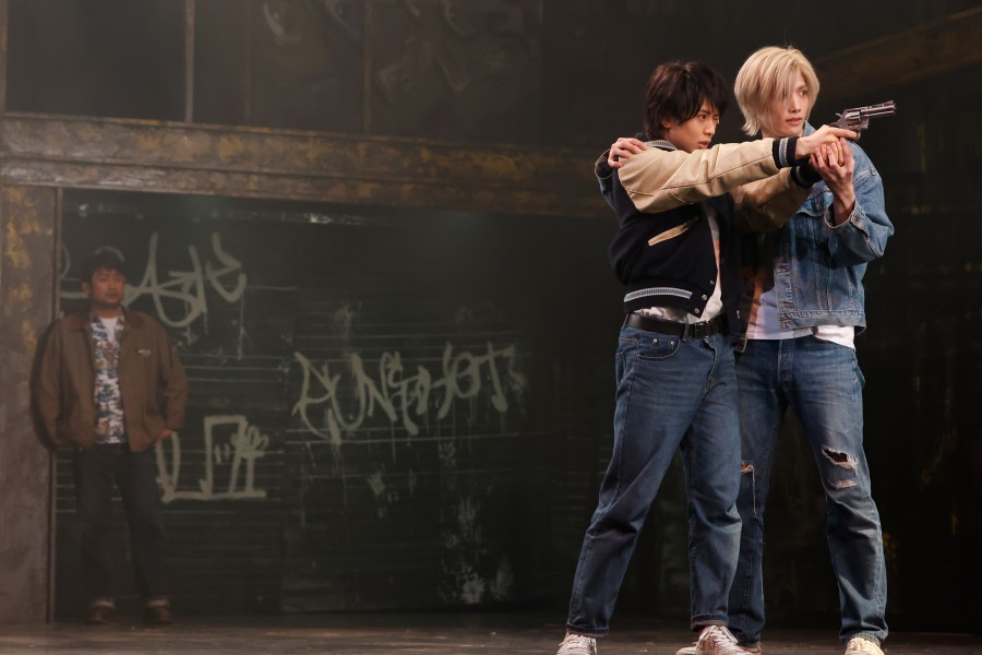 「BANANA FISH」The Stageが開幕　舞台写真＆水江建太・岡宮来夢らコメント到着 イメージ画像
