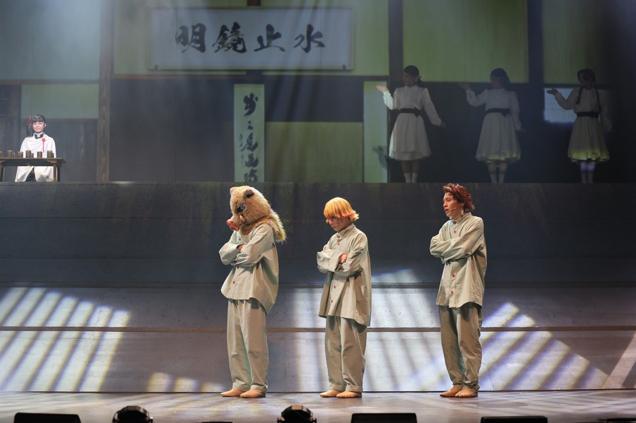 “柱”全員集結、舞台「鬼滅の刃」其ノ弐が開幕　舞台写真＆コメントが到着 イメージ画像