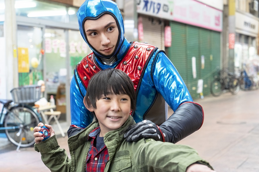日向野祥、「いい意味でダサい」ヒーローに変身　映画「遊星王子２０２１」は“古くて新しい” イメージ画像