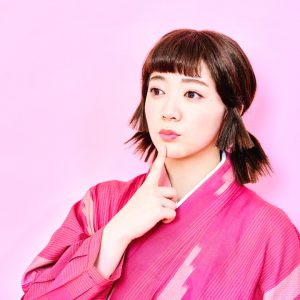 伊藤彩沙、舞台「擾乱」で広げるキャラクターの可能性　三森すずこと“美味しい関係” イメージ画像