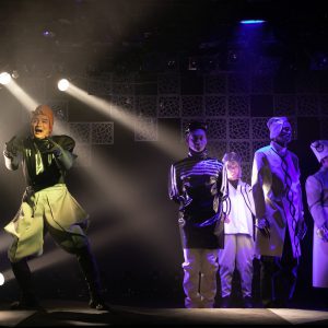 確かに存在する“9時間55分”　2021年版「ロボ・ロボ」でダイレクトに伝わる演劇の力 イメージ画像