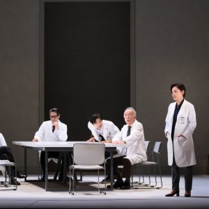 大竹しのぶ「やっぱり演劇は面白い」　“生きづらさ”や“違和感”を描く『ザ・ドクター』開幕 イメージ画像