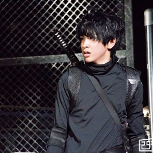 心揺さぶる、闇に潜む者たちの生き様　舞台「COLOR CROW -蒼霧之翼-」ゲネプロレポート イメージ画像