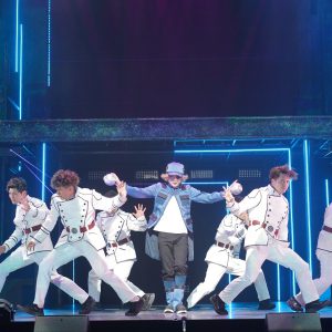 これぞエンターテインメント！ 舞台「アクダマドライブ」多彩な演出、躍動する役者【ゲネプロレポート】 イメージ画像