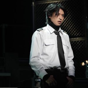 高本学「活力を与えられるように全力で」　開幕の「COLOR CROW」、舞台写真とコメント到着 イメージ画像