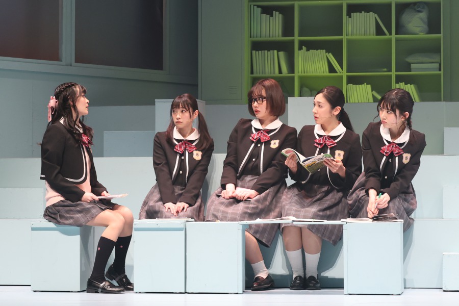 “今を全力で生きています”　「王妃の帰還」開幕、舞台写真＆キャストコメント公開 イメージ画像