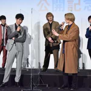 水江建太・荒牧慶彦ら総勢13人が登場　「エームビ」秋組・冬組公開記念、舞台挨拶レポート イメージ画像