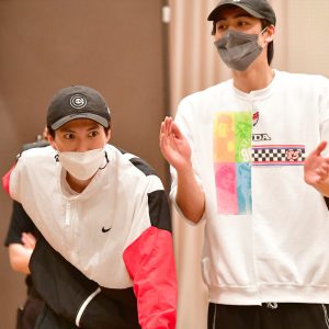 愉快に生きていこうーーいよいよ大詰め、舞台「無人島に生きる十六人」稽古場レポート イメージ画像