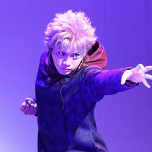 佐藤流司「毎日進化を続けています」、舞台「呪術廻戦」で魅せる主人公としての熱さ イメージ画像
