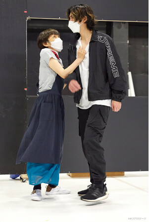 木村達成・須賀健太・早見あかりら出演　舞台『血の婚礼』稽古場レポート到着 イメージ画像
