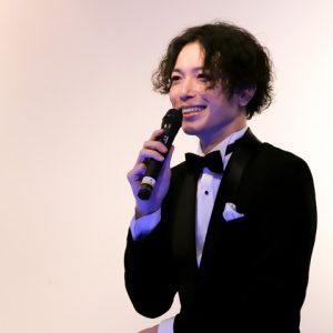 【OSIRU】瀬戸祐介、10年ぶりのバースデーイベントでタキシード姿に　「僕をもっと知ってもらいたい」 イメージ画像