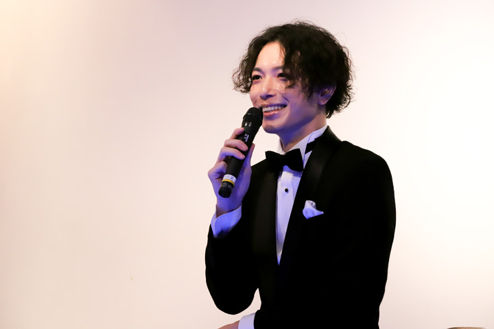 【OSIRU】瀬戸祐介、10年ぶりのバースデーイベントでタキシード姿に　「僕をもっと知ってもらいたい」 イメージ画像