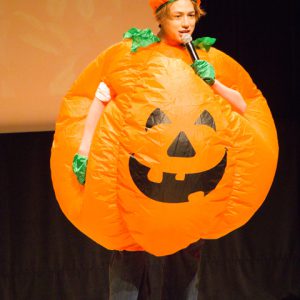 岩城直弥、自身のファンイベントで“パンプキンマン”に　「みなさんが照らしてくれるから、僕は輝けます」 イメージ画像