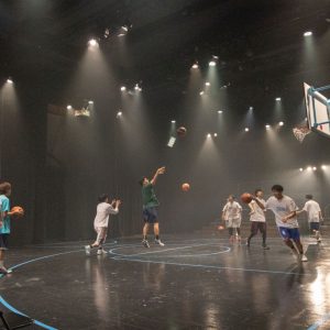 朝田淳弥「芝居もバスケも正真正銘のナマモノ」、高校バスケットボール部が描かれる『あの夏の飛行機雲』開幕へ イメージ画像