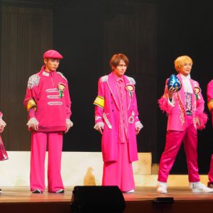 平野良、「ジェットコースターのような疾走感と高低差」　「笑う門には福来・る祭 明治座でどうな・る家康」開幕 イメージ画像