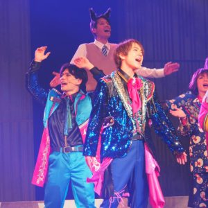 平野良、「ジェットコースターのような疾走感と高低差」　「笑う門には福来・る祭 明治座でどうな・る家康」開幕 イメージ画像