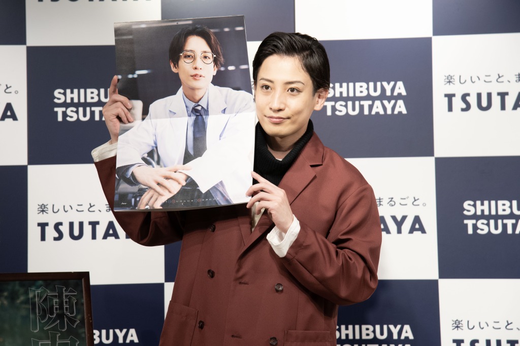 陳内将「突っ走らせていただいた1年」　「2023.04-2024.03カレンダーブック」発売記念イベント開催　 イメージ画像