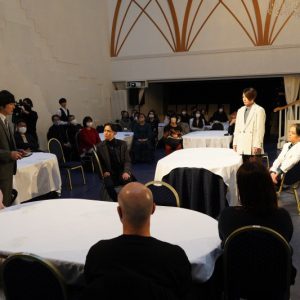 観客は一部始終の目撃者となる　ハイブリッド･イマーシブシアター「同窓会～優しくて残酷な彼を偲んで～」 イメージ画像