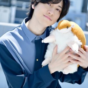 山本一慶×鈴木裕樹×吉高志音「舞台化したらこうだよね！」と楽しんでもらえる作品に 『吸血鬼すぐ死ぬ』舞台化へ イメージ画像