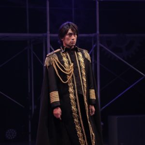 日向野祥・フクシノブキら出演、第三次世界大戦敗戦後の日本が描かれる『漆黒ノ戰花−再演−』ゲネプロレポート イメージ画像