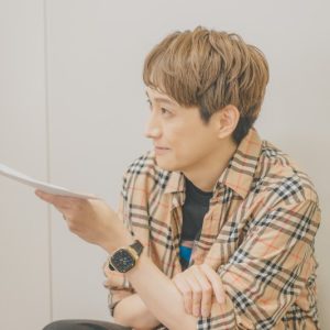 【2.5次元の舞台裏】感情の本質を言葉に変えて生み出す　演出家・元吉庸泰「アーティストでありお客さんの代表でありたい」 イメージ画像